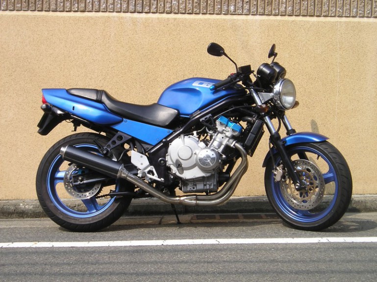 мотоцикл Honda CB-1