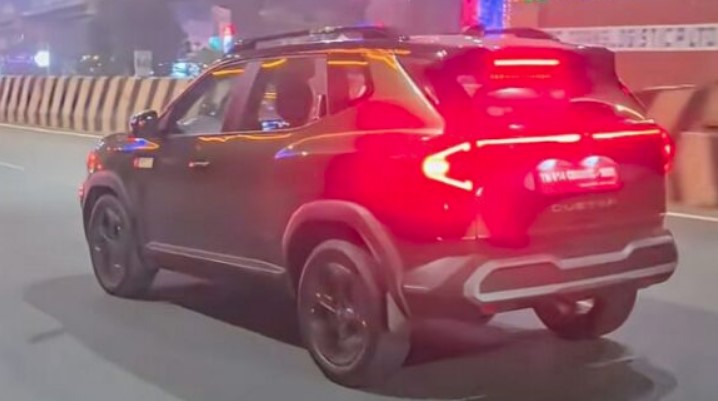 Новый Renault Duster замечен дорогах без камуфляжа, что демонстрирует уверенное присутствие внедорожника на дорогах в преддверии его запуска в продажу